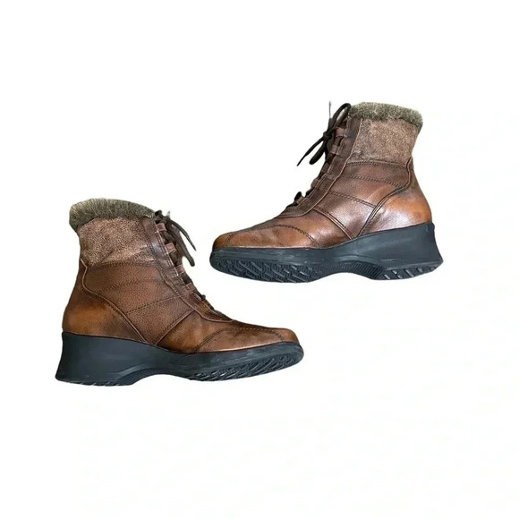 Naturalizer Brown Leather Lace Up Faux Fur Trim Wedge Heel Boots Women’s size 8W - Picture 7 of 16